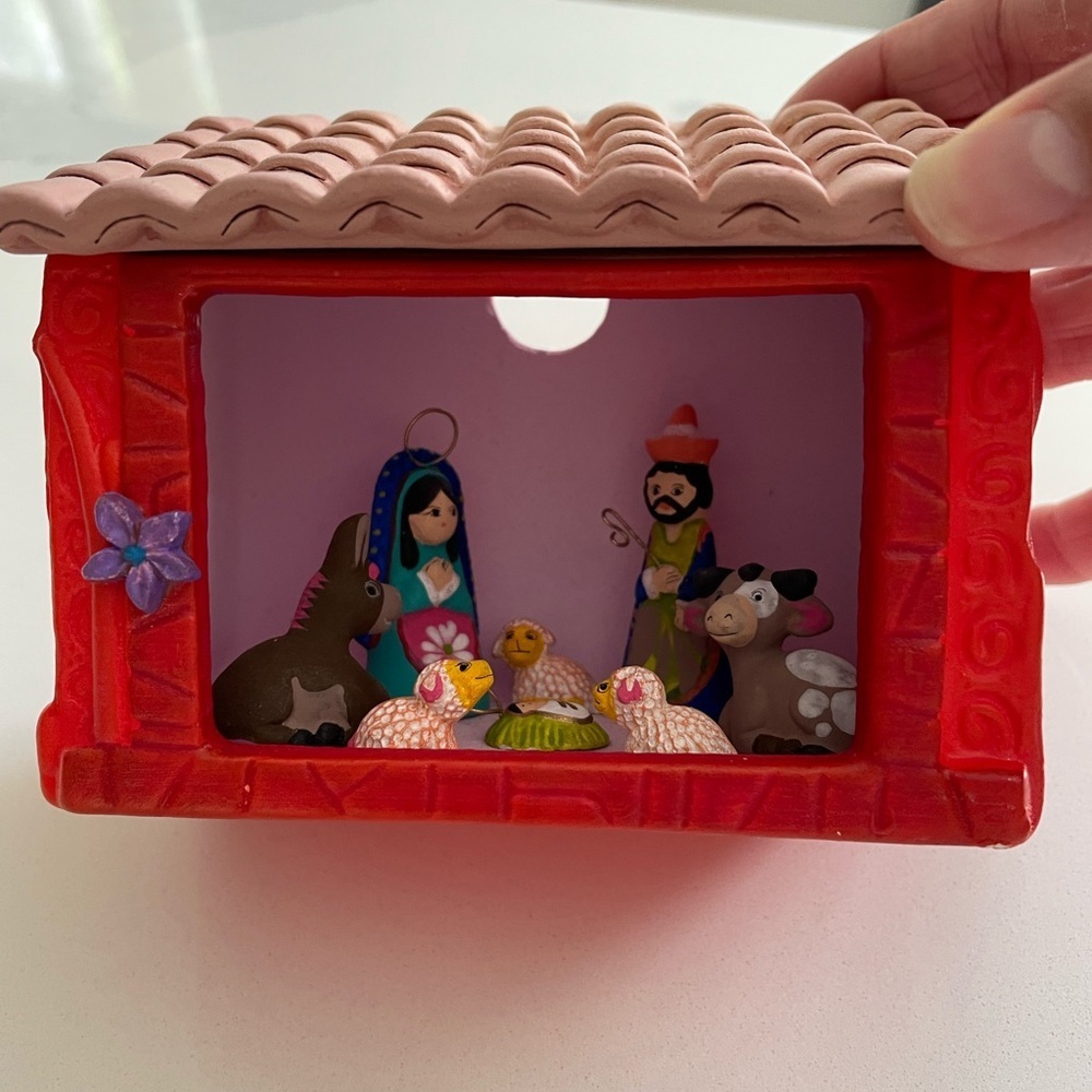 Miniature Mexican Colorful Nativity Scene Figurine ceramic